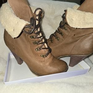 Brown Fur low heel boots